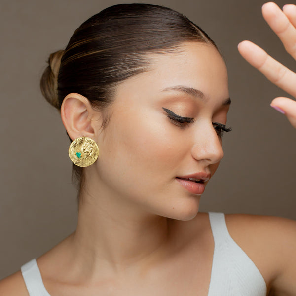 Reticulated Emerald Stud Earrings