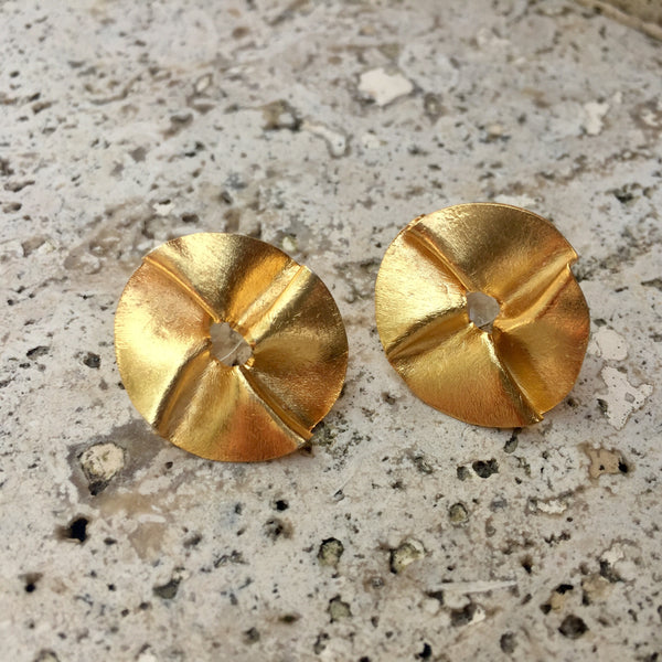 Wavy Stud Earrings