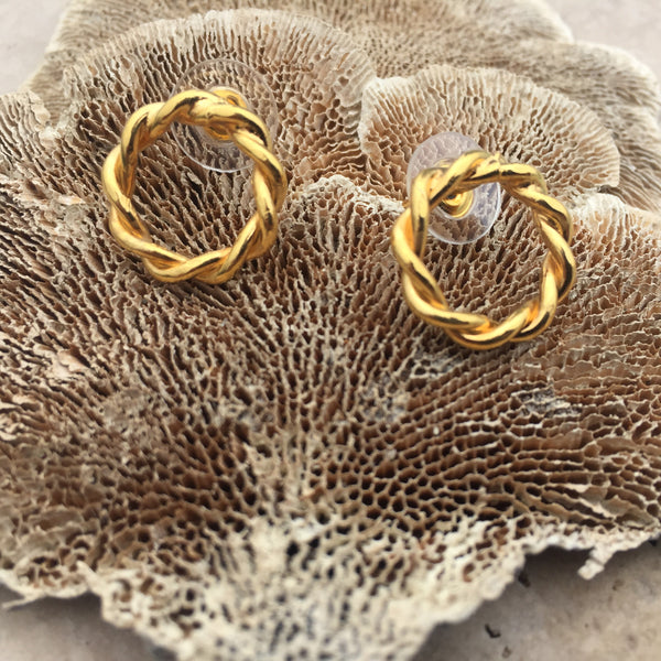 Twisted Circle Stud Earrings